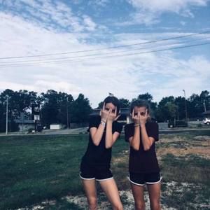 Meet your Posher, Marissa